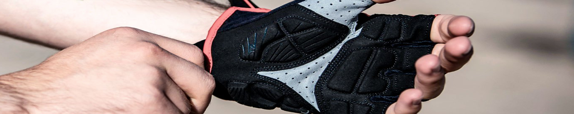 Fingerless Gloves | MunroPowersports.com | Munro Industries mp-100803030801