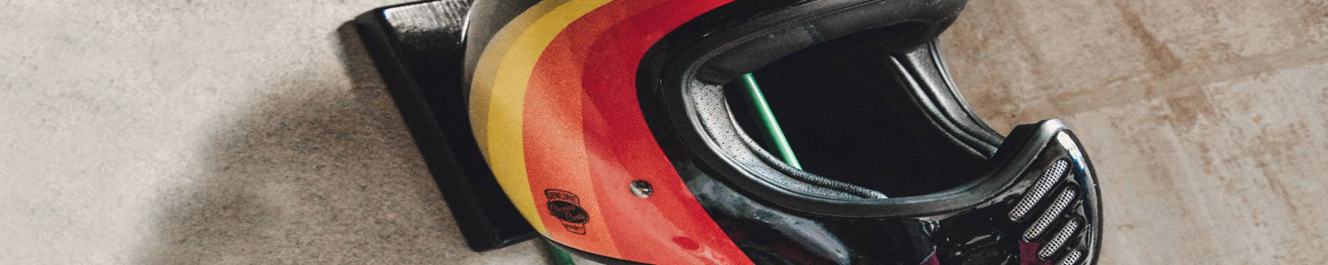 Helmet Hooks & Stands | MunroPowersports.com | Munro Industries mp-100803050910